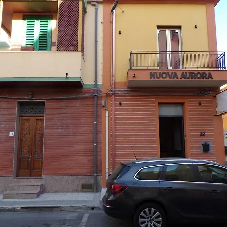 Nuova Aurora Rent 招待所