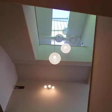 Nuova Aurora Rent 洛卡卢美拉