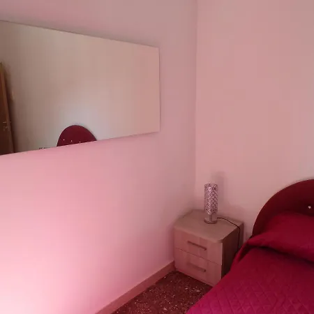 Nuova Aurora Rent 招待所