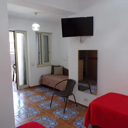 Pensión Nuova Aurora Rent *