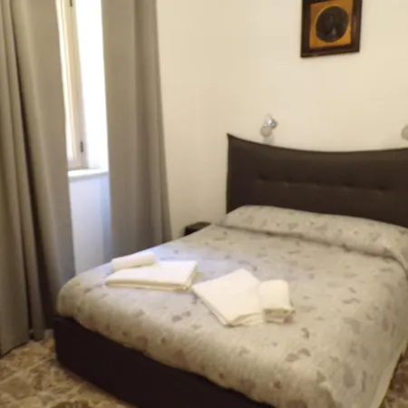 Nuova Aurora Rent 4* 洛卡卢美拉